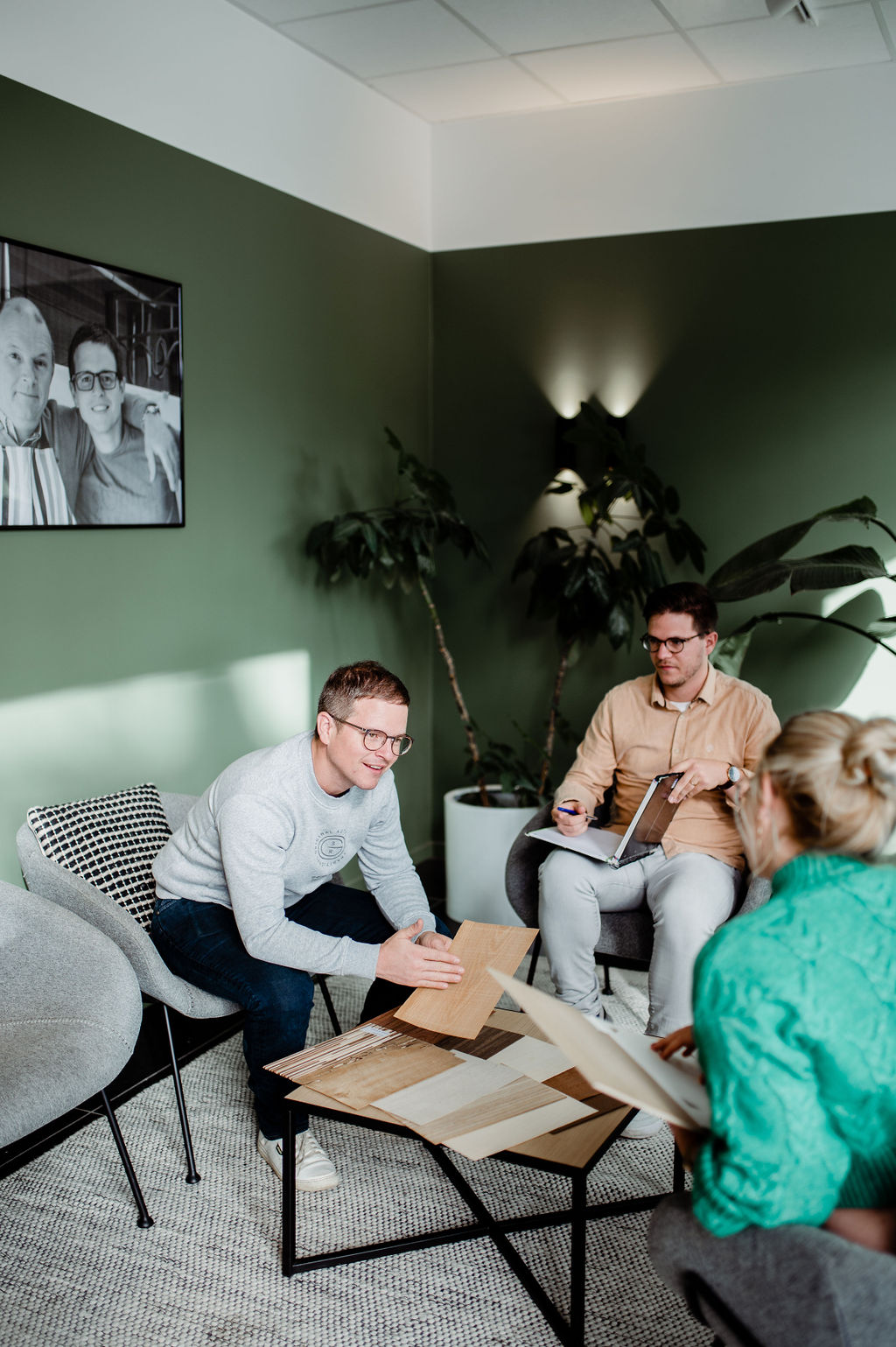 Interieurbouwer Mivan ontwerpt en bouwt op maat gemaakte keukens, inbouwkasten, badkamers en zelfs volledige appartementen