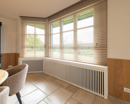 Maatwerk leefruimte met door Mivan Houthulst