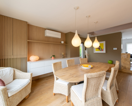 Moderne keuken in heringericht appartement De Klien