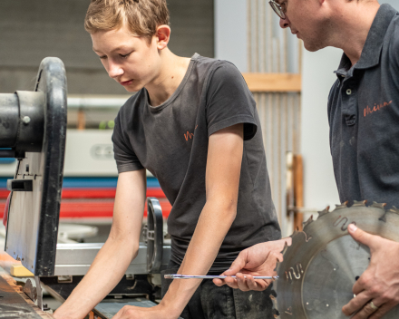 Grijp je kans als schrijnwerker bij Mivan in Houthulst.