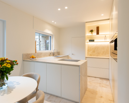 Appartement aan de kust ingericht door Mivan Interieur West-Vlaanderen